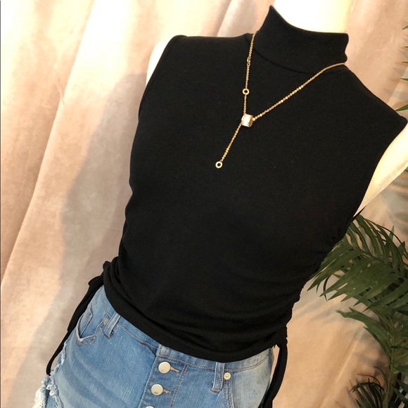 RIBBED KNIT DRAWSTRING RUCHED TANK - Picture 3 of 10